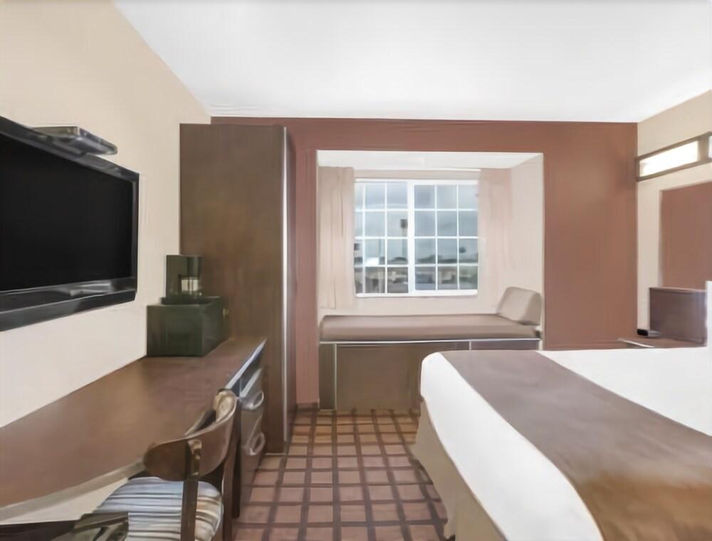 Microtel Inn & Suites By Wyndham Conway Buitenkant foto