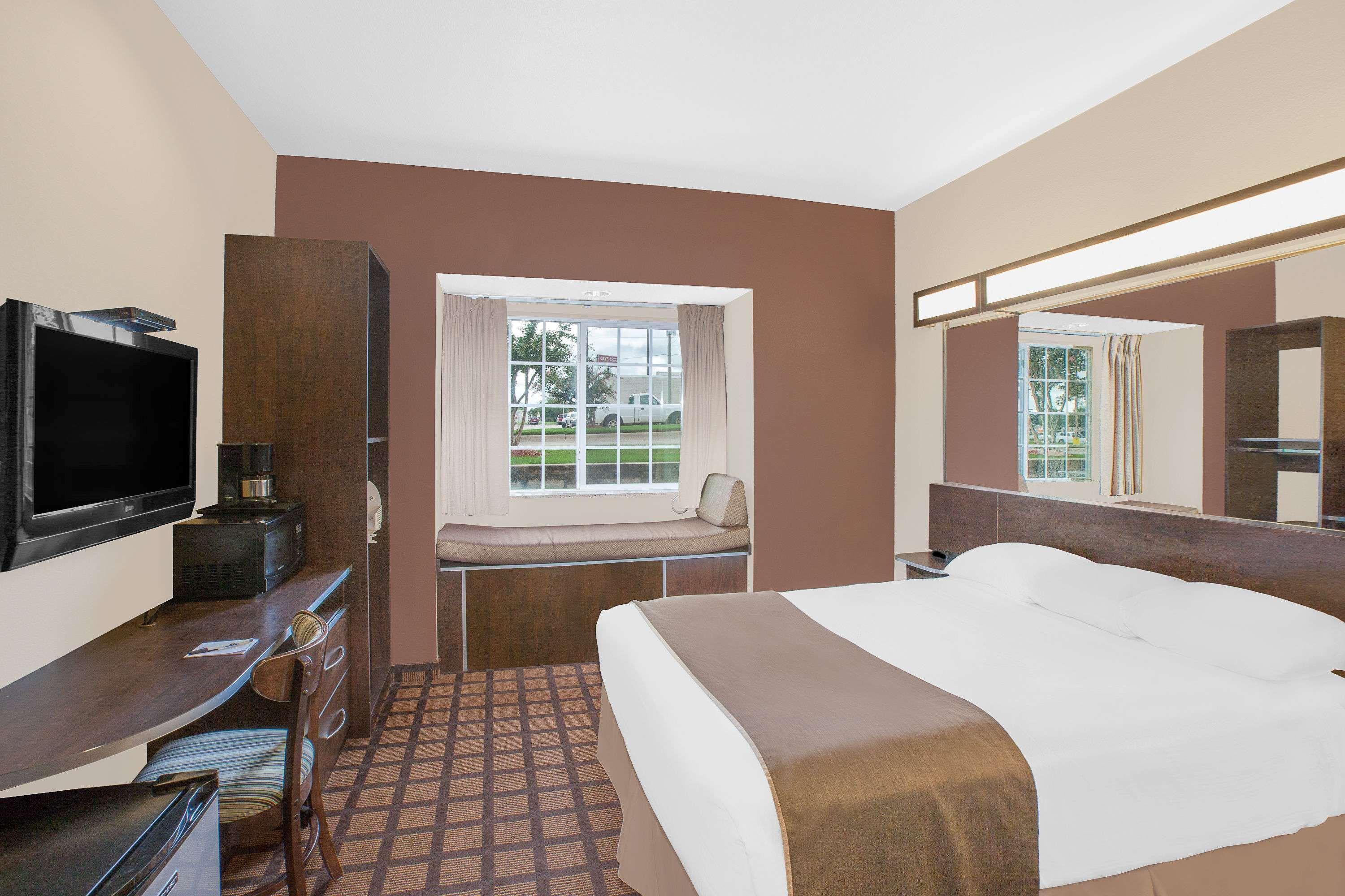 Microtel Inn & Suites By Wyndham Conway Buitenkant foto