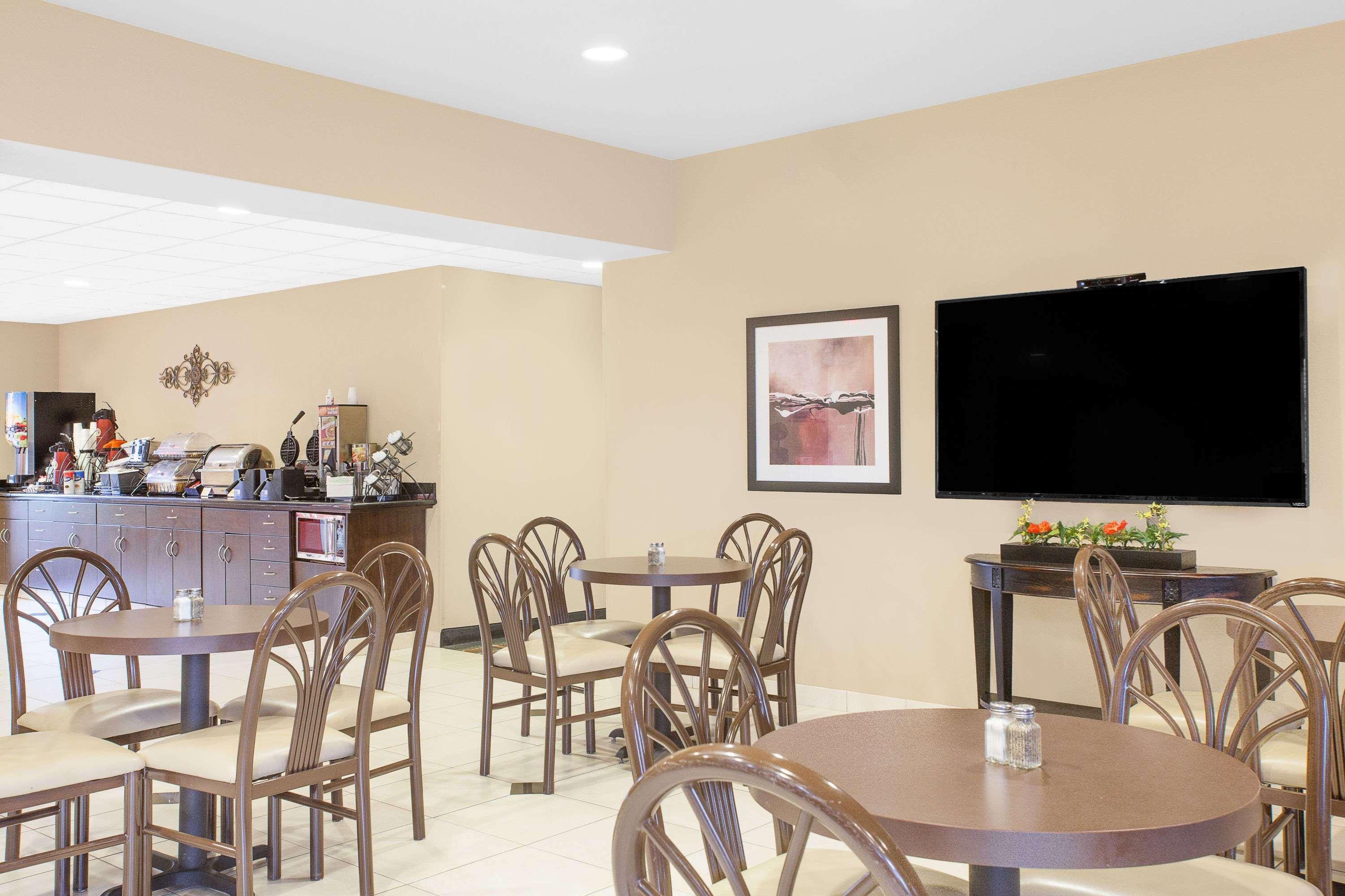 Microtel Inn & Suites By Wyndham Conway Buitenkant foto